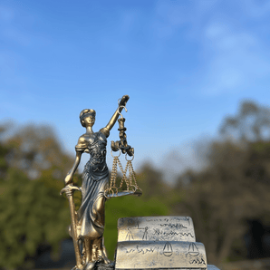 Classic Lady Justice Statue – Symbolic Legal Decor - getTohfa.